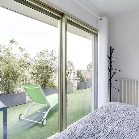 Upstays - Apartment With Terrace - A C - Parking 아파트 *